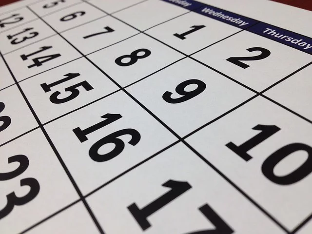 Holiday Hours - December 2017 Calendar